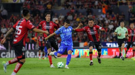 Atlas y Tigres dejan en suspenso su clasificación y se jugarán todo en la última jornada. EL INFORMADOR/ A. NAVARRO.