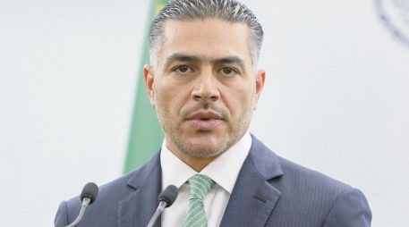 Omar García Harfuch, señaló que la red hacía uso de prestanombres y redes de distribución para mantener el flujo de combustibles en distintas regiones del país. EFE