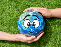 En 2009, la Organización de las Naciones Unidas declaró oficialmente el Día Internacional de la Madre Tierra, manteniendo el 22 de abril como fecha global. CANVA