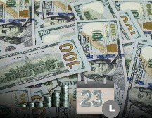 No olvides que la cotización del dólar se actualiza a lo largo del día, por lo que el precio de compra y venta puede variar. ESPECIAL / CANVA