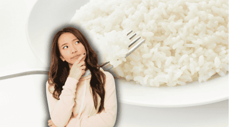 Lavar el arroz correctamente antes de prepararlo garantiza un platillo seguro y saludable para toda la familia. ESPECIAL/Canva/Unsplash