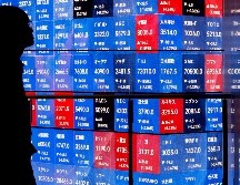 Las pérdidas de Genomma Lab, Industrias Peñoles, Banco del Bajío, Volaris y Gruma contribuyeron a la leve caída del IPC. EFE/F. Robichon