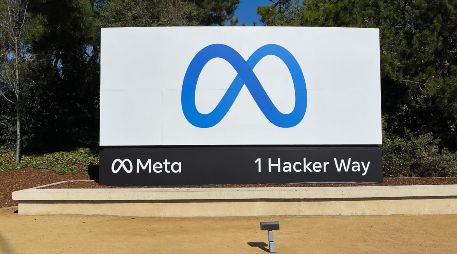 Meta ha anunciado varios acuerdos multimillonarios con socios de IA. EFE/ARCHIVO