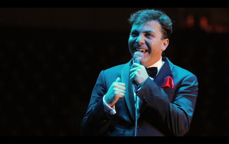 Cristian Castro dejó sus estudios para concentrarse en su carrera como cantante. EL INFORMADOR/ARCHIVO
