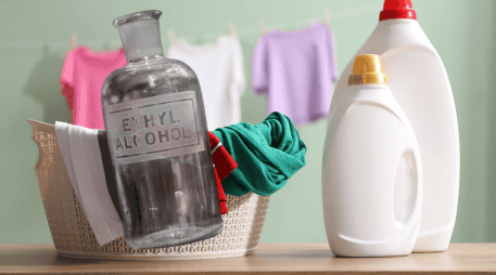 Como recurso rápido entre lavadas, puede ser útil para refrescar prendas y textiles. Su mayor fortaleza está en el aroma y sensación de limpieza inmediata. CANVA