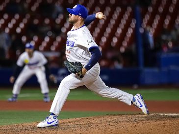 La labor de relevo culminó con una sólida intervención de AJ Puckett, quien cerró la puerta a cualquier intento de remontada para acreditarse su primer salvamento de la temporada. CORTESÍA / Charros de Jalisco