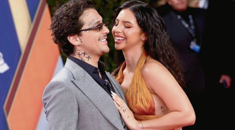 Al menos en publicaciones recientes de redes sociales, Nodal y Ángela Aguilar se muestran juntos. AFP / ARCHIVO