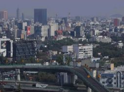 Además de la mala calidad del aire, en la región persisten condiciones meteorológicas adversas, como una intensa radiación solar y una ola de calor. SUN/ ARCHIVO.