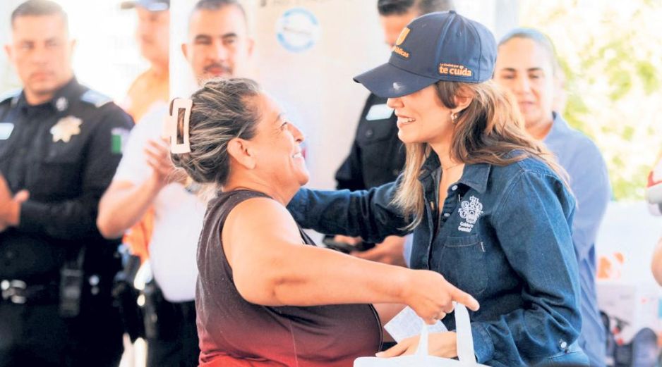 En el Parque Miravalle, Vero Delgadillo encabezó la entrega de apoyos para mejorar la calidad del agua en hogares de Guadalajara. ESPECIAL
