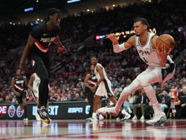 Los Trail Blazers tendrán que ir al Álamo en busca de alargar la batalla con la cabeza agachada luego de sufrir dos derrotas. AFP/ S. IM.