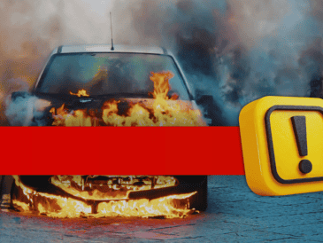 Se alertó también que sujetos armados estaban despojando de sus vehículos a algunos ciudadanos a fin de bloquear arterias en Reynosa. ESPECIAL / CANVA