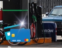 Con el alza en los precios del petróleo por el conflicto en Medio Oriente, el Gobierno de México actuó rápidamente con una medida que disminuye las comisiones en el pago de combustibles. EL INFORMADOR / ARCHIVO