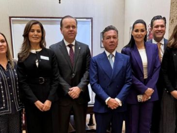 Pozos felicitó al nuevo comité y confió en que impulse a empresas locales. CORTESÍA