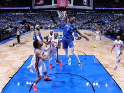 Orlando tomó ventaja en la serie al vencer a Detroit con un cierre efectivo y errores decisivos de los Pistons en los tiros libres. AFP/ F. MEDINA.