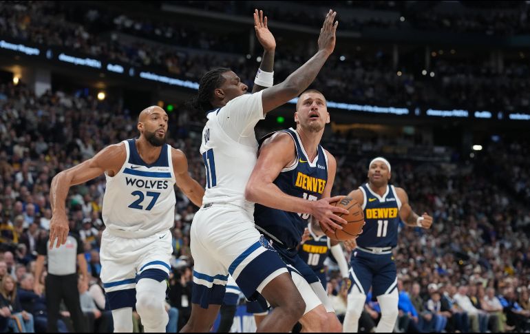 Nikola Jokic demostró un alto desempeño frente a la manada de Minnesota. AP