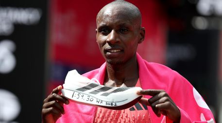 Sabastian Sawe. El keniano marcó el nuevo punto de partida del maratón moderno, obligando a replantear los modelos fisiológicos del deporte. XINHUA/L. Ying