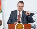 El secretario de Economía, Marcelo Ebrard, admitió que su hijo se hospedó por seis meses en la Embajada de México en el Reino Unido. EFE/S. Gutiérrez