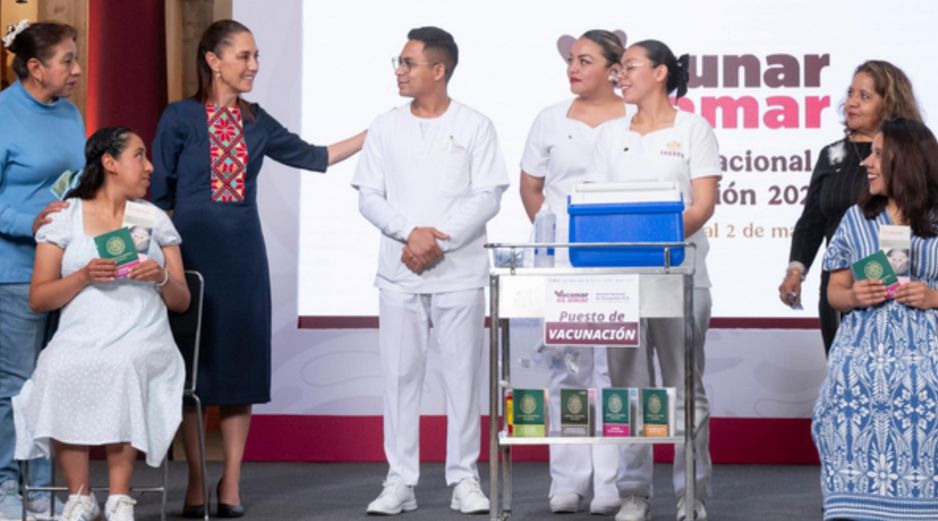 La nueva vacuna busca proteger tanto a las madres como a los recién nacidos frente a una de las infecciones respiratorias más frecuentes en los primeros meses de vida. ESPECIAL / Gobierno de México