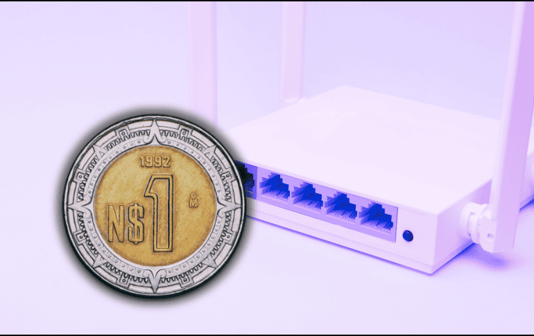 Quienes defienden fervientemente esta práctica afirman que el metal de la moneda actúa como una especie de antena adicional para el Wi-Fi de tu hogar. ESPECIAL