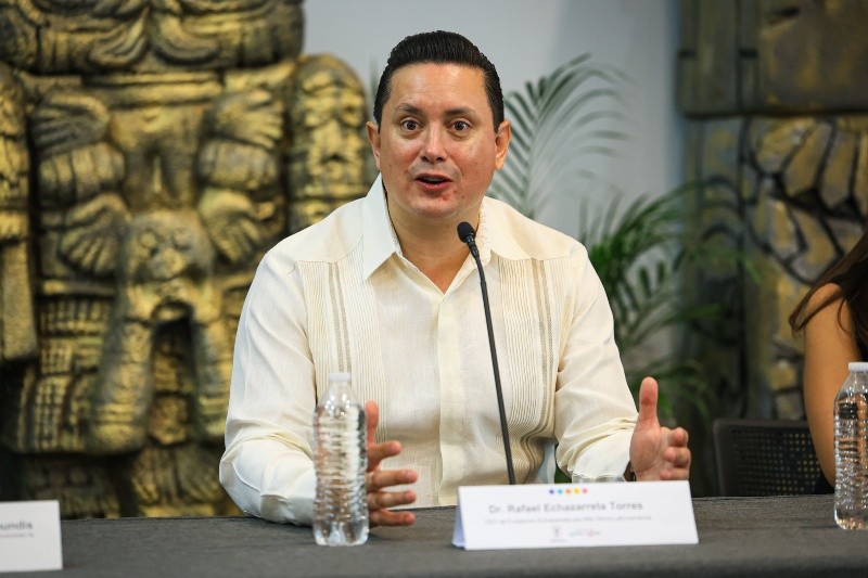 Rafael Echazarreta Torres, CEO de la fundación Echazarreta por Alta Gama Latinoamérica, encargado de esta exposición, agradeció al alcalde de Zapopan, Juan José Frangie. EL INFORMADOR / J. ACOSTA&nbsp;