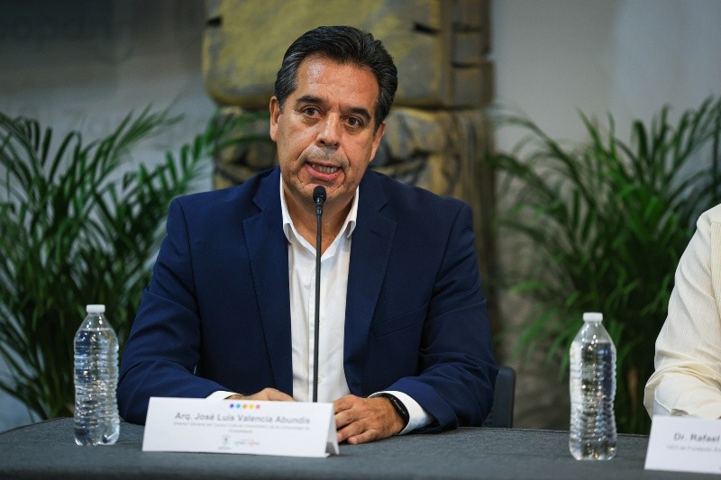 José Luis Valencia Abundis, director general del Centro Cultural Universitario (CCU), resaltó que esta exposición permitirá que las actuales generaciones puedan tener contacto directo con 