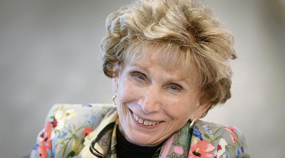 La psicóloga clínica, profesora y escritora posa durante una entrevista el 7 de mayo de 2019, en Lausana. AFP