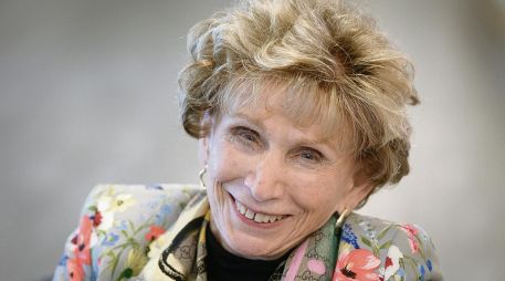 La psicóloga clínica, profesora y escritora posa durante una entrevista el 7 de mayo de 2019, en Lausana. AFP