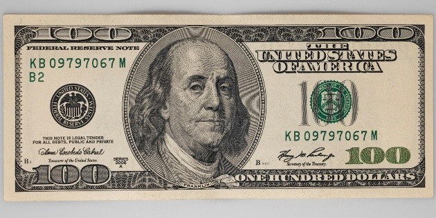 Dólar al alza: Peso mexicano cede terreno ante tensión global