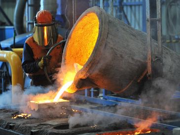 El acuerdo busca consolidar una estrategia de desarrollo industrial en la que el Estado utilice su capacidad de compra para detonar la producción nacional y fortalecer sectores clave de la economía. EFE / ARCHIVO