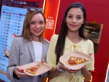 Esmeralda Sedano y Daniela Hernández. GENTE BIEN JALISCO / Revista del 1 de mayo 2026