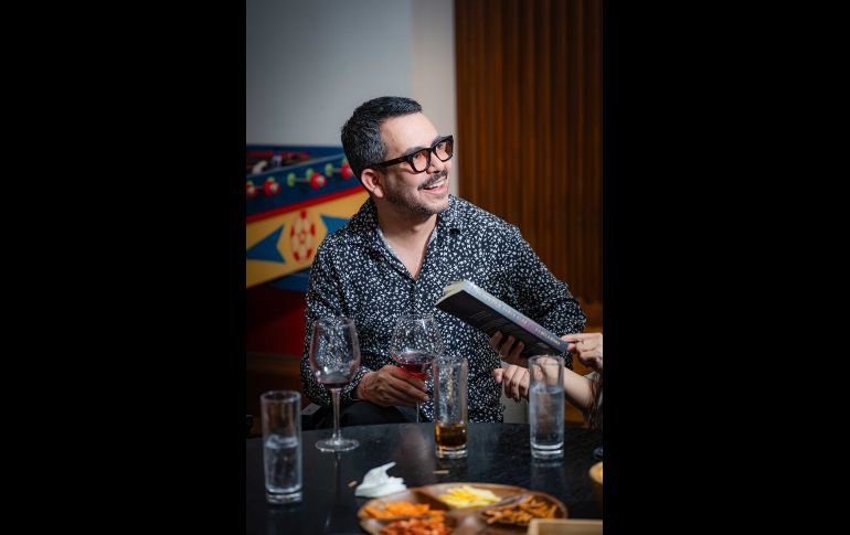 Manolo Caro. GENTE BIEN JALISCO / Paco de la Mora celebra el lanzamiento de su nuevo podcast