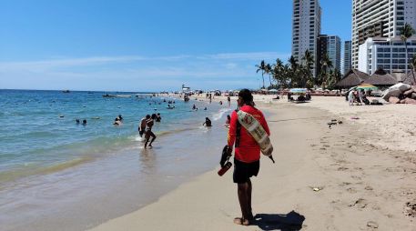 Así se encuentran las playas de Puerto Vallarta este miércoles  29 de abril de 2026. ESPECIAL / FACEBOOK Protección Civil y Bomberos Puerto Vallarta