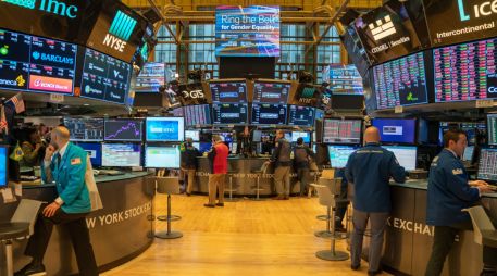 En medio de las oscilaciones de la Bolsa de Nueva York, destacó el precio del petróleo Brent que superó los 118 dólares el barril. AFP/ARCHIVO