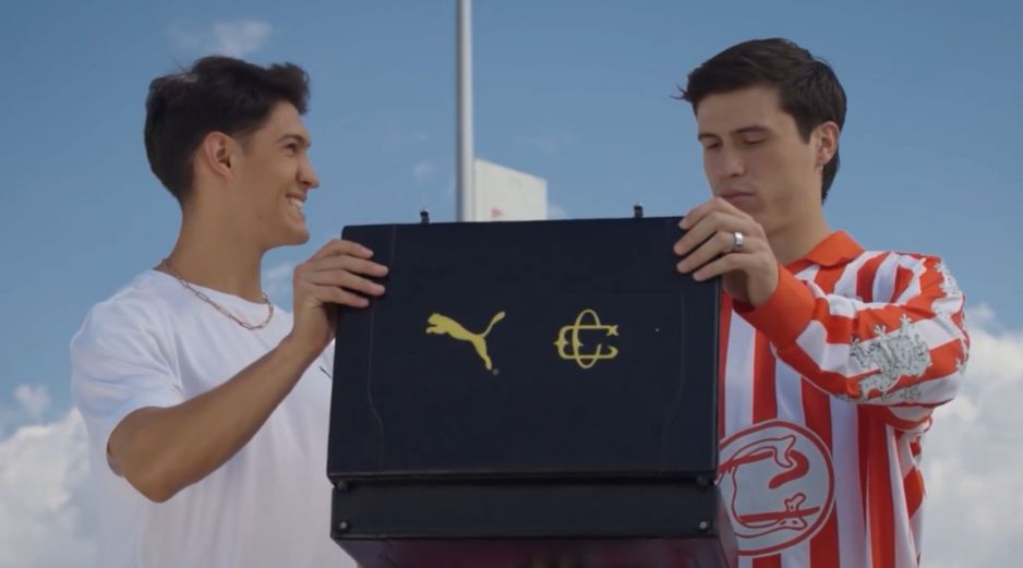 Chivas ha comenzado a revelar detalles de lo que será su esperado jersey conmemorativo por el 120 aniversario. X/ @Chivas.