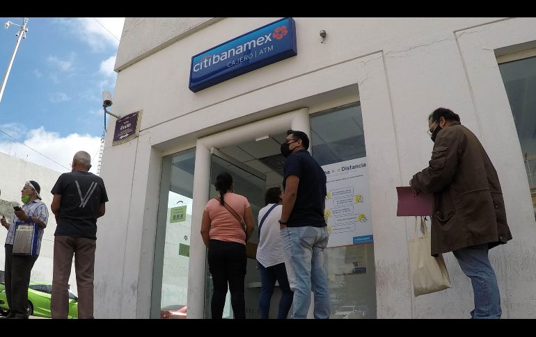 Los cajeros automáticos como la banca en línea funcionan con normalidad las 24 horas del día, los 365 días del año. EL INFORMADOR / ARCHIVO