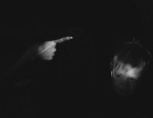 Según los elementos que manejan los investigadores, el sospechoso, un padre de familia de 40 años, violó entre 2020 y 2024 a niños de entre 3 y 9 años que iban a su domicilio para jugar con sus propios hijos. Unsplash
