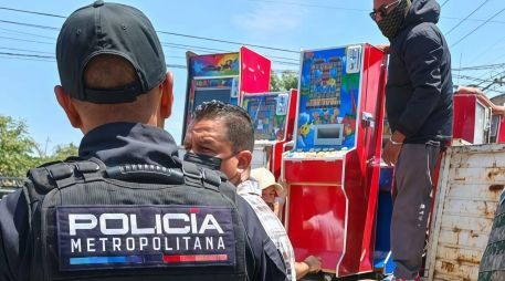 En solo 10 días, se decomisaron 158 tragamonedas en colonias de Guadalajara, Zapopan, Tlaquepaque y Tonalá. CORTESÍA/SECRETARÍA DE SEGURIDAD DEL ESTADO DE JALISCO