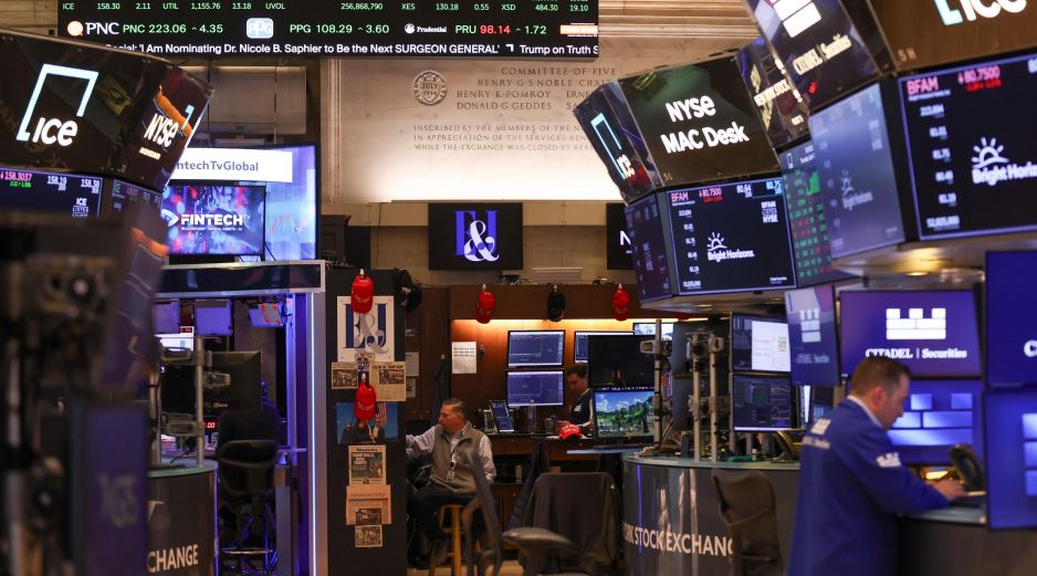 El mercado reaccionó positivamente a la caída del petróleo, que por primera vez en varios días rompió con una tendencia alcista que tenía preocupadas a los inversionistas. EFE/S. Yenesel