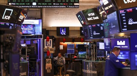 El mercado reaccionó positivamente a la caída del petróleo, que por primera vez en varios días rompió con una tendencia alcista que tenía preocupadas a los inversionistas. EFE/S. Yenesel