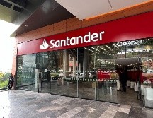 Santander confirmó que tanto su app como su página web tienen fallas que ya están siendo revisadas por expertos. EL INFORMADOR/ARCHIVO