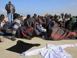 La embarcación con migrantes se dirigía a Grecia, pero se volcó frente a la ciudad de Tobruk. EFE/ARCHIVO
