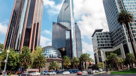 Aunque enero y febrero de 2026 tuvieron subidas, marzo y abril no fueron meses tan buenos para el merado bursátil mexicano. AFP/ARCHIVO