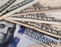 El tipo de cambio cotizó en un promedio de 17.45 pesos por dólar este cuarto mes del 2026. EFE/ARCHIVO