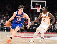 Los Knicks de Nueva York se encargaron de que la temporada de los Hawks terminara de la manera más escandalosa posible. AFP/ A. HAGY.