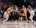 Minnesota Timberwolves impusieron su defensa y derrotaron a los Denver Nuggets para citarse con los San Antonio Spurs. AFP