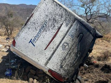 El percance se registró a la altura de la localidad de Pie de la Cuesta, municipio de Amatlán de Cañas. CORTESÍA/Gobierno de Nayarit