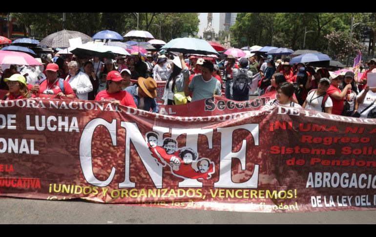 Los maestros chiapanecos organizaron una manifestación para hacerse escuchar ante la Presidenta Claudia Sheinbaum. SUN/ARCHIVO