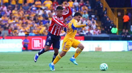 Este sábado, Chivas afronta una prueba de carácter al visitar a Tigres en el Estadio Universitario, en el duelo de Ida de los Cuartos de Final del Clausura 2026. IMAGO7