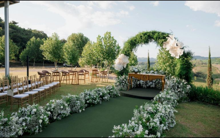 Cerca de Guadalajara, existe un sitio que cada vez más parejas consideran por ofrecer una experiencia distinta para su boda. CANVA