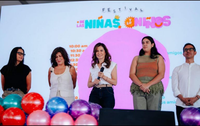 Verónica Delgadillo destacó la importancia del evento para las familias y las infancias de Guadalajara. ESPECIAL / Ayuntamiento de Guadalajara